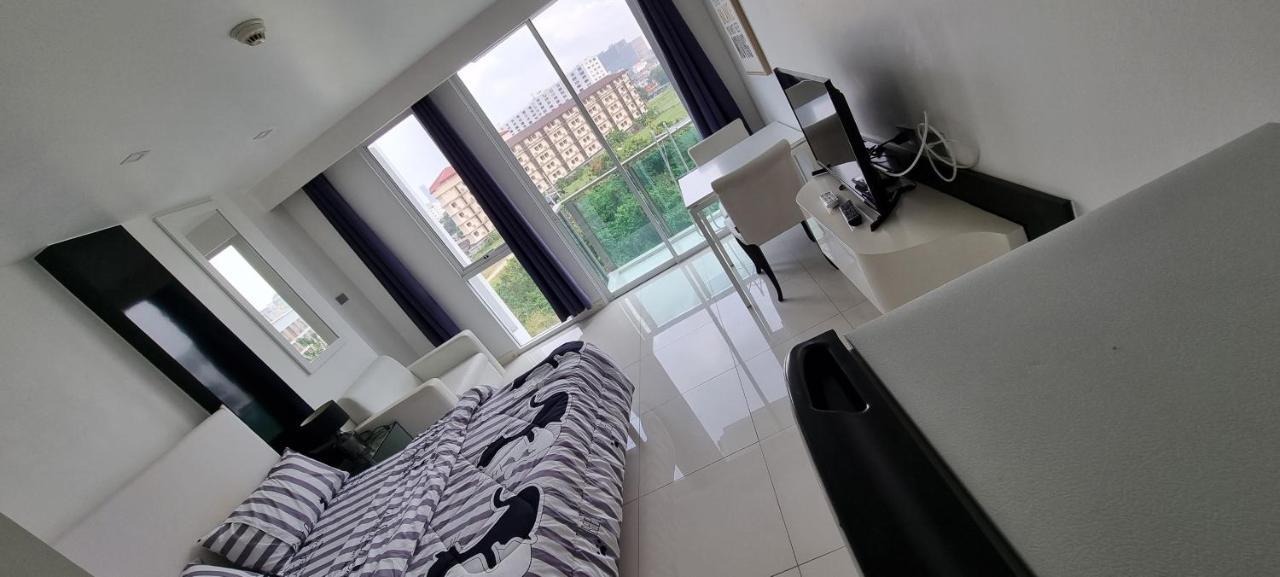 Center Apartemen