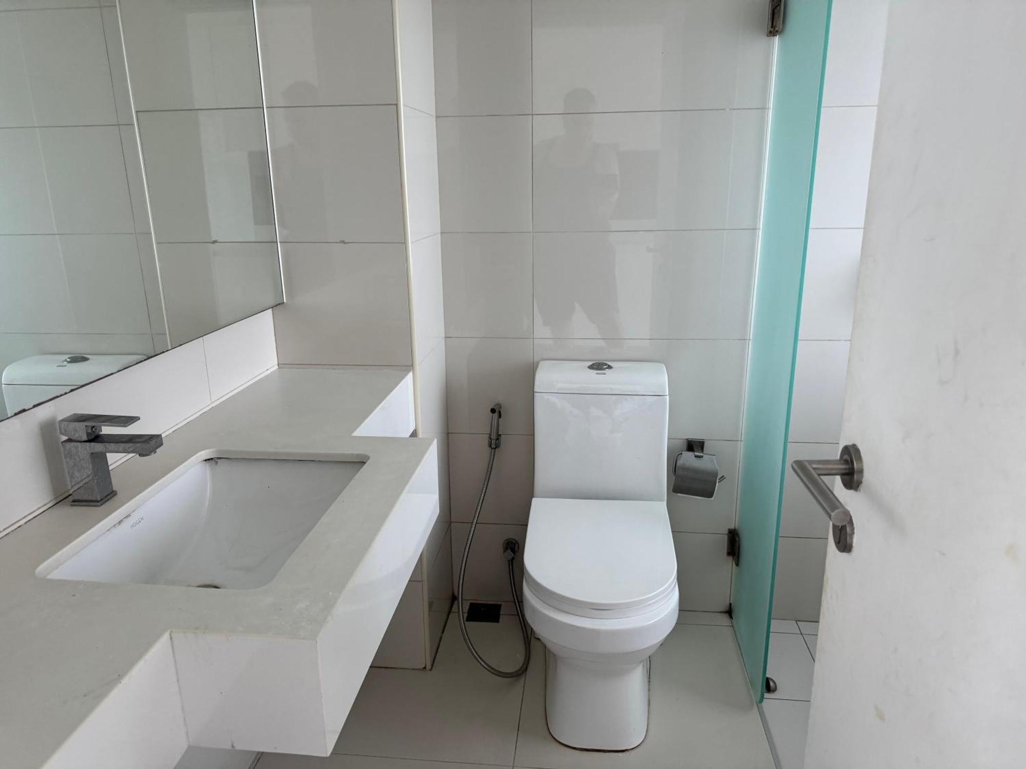 Apartemen Center *