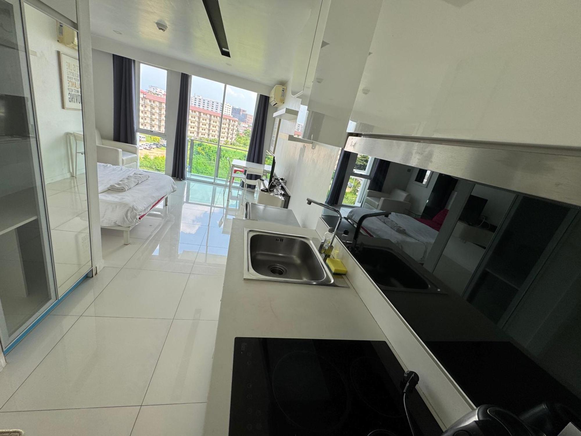 Center Apartemen Pattaya